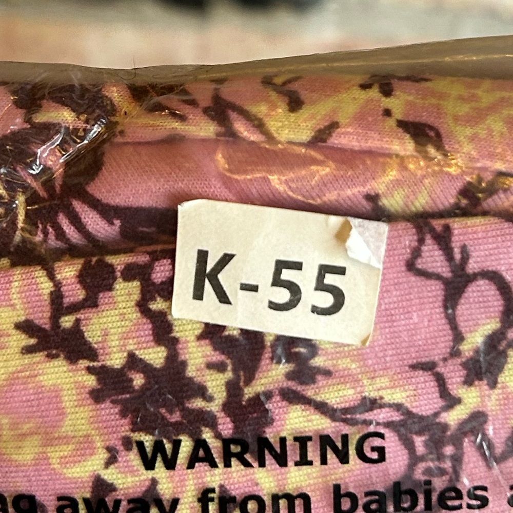 Small LuLaRoe Pink Floral T-Shirt - Picture 5 of 5